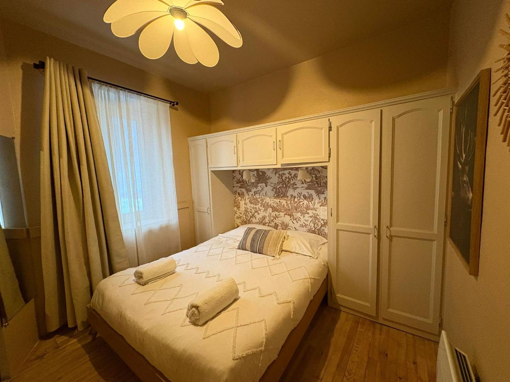 Standard Suite Private Bathroom Private Toilets
